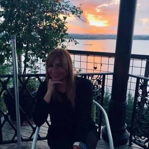 Meet your Posher, Miriam tirado